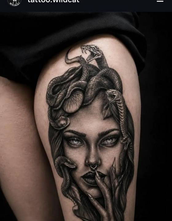 Tatuagem: Retrato mitológico, feita no estúdio Wildcat Tattoo